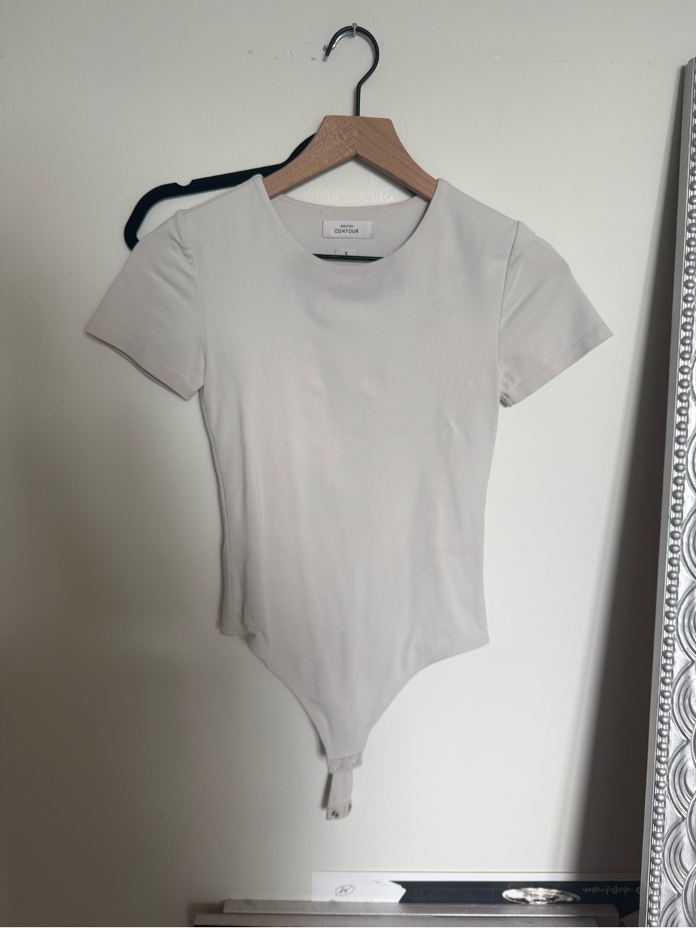 Babaton Contour Crew Short-Sleeve Bodysuit - Matte Pearl
